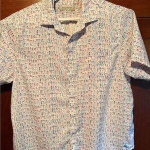 Tommy Bahama White Short-Sleeve Button-Down with Red & Blue Cocktail Print